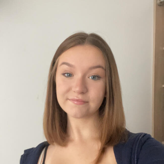 Babysitter in Caen: Claire