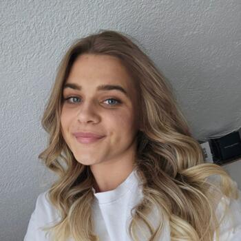 Baby-sitter in Coire: Monika