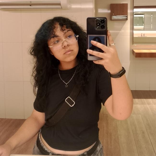 Babysitter in Colombo: Adria