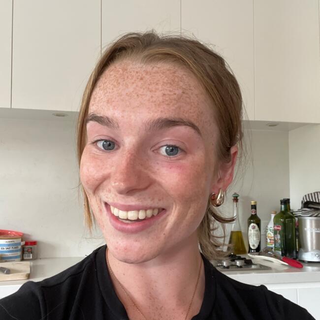 Babysitter in Sydney: Mackenzie