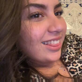 Babysitter in Casablanca: Sara