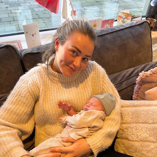 Canguro en Denia: Madelijn