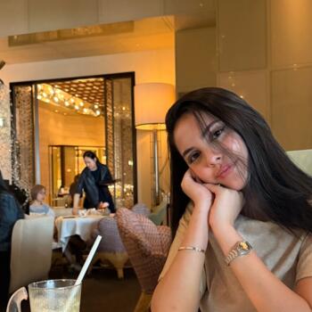 Babysitter Hong Kong: Rania