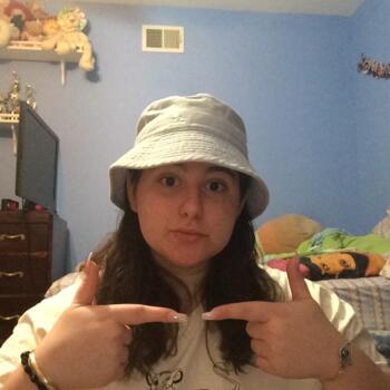Babysitter in Staten Island: Gabriella