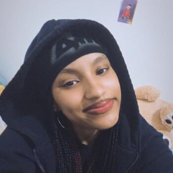 Canguro Igualada: Paola Nairobi