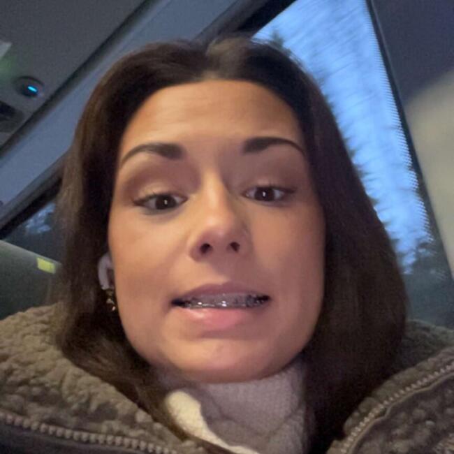 Babysitter in Asker: Mena