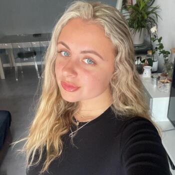 Babysitter in La Crau: Emy