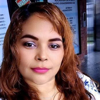 Babysitter in Panama City: Alba