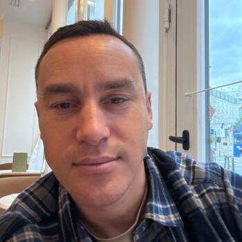 Babysitting job in Paris: babysitting job Elie