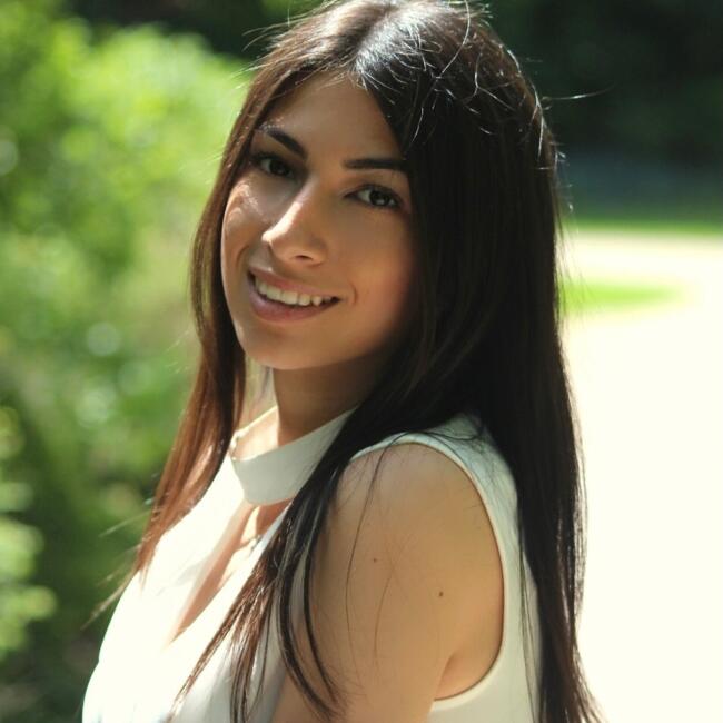 Babysitter in Aix-en-Provence: Coralie