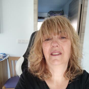 Nanny in Huy: Tania