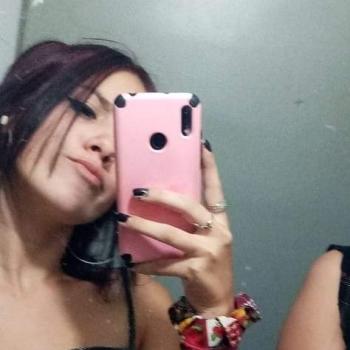 Niñera Guichón: Yessica