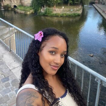 Babysitter in Pontoise: Sara