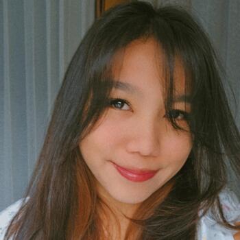 Babysitter in Singapore: Siti