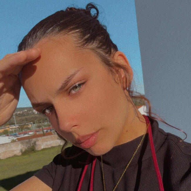 Trabalho de babysitting em Torres Novas: Nádia