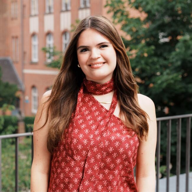 Babysitter in Berlin: Valentina