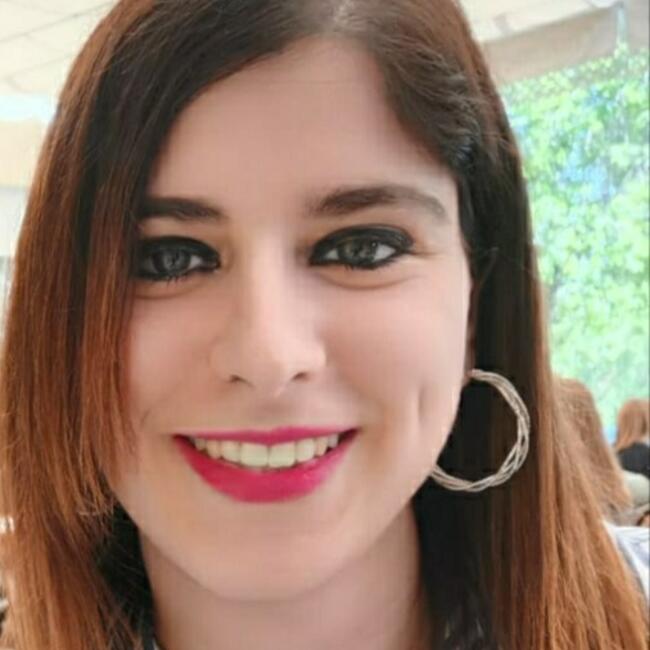 Canguro en Sevilla: Myriam