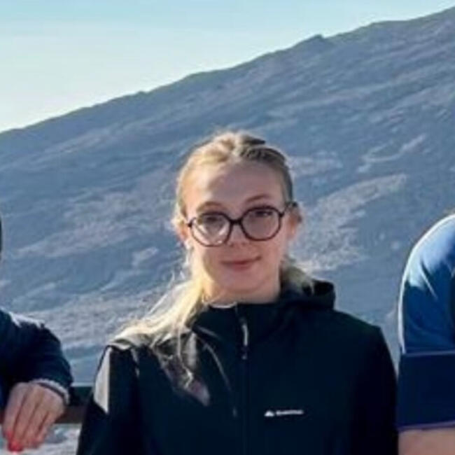 Babysitter in Yerres: Ombeline