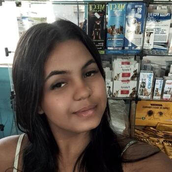 Babysitter in Rio Verde: Larissa