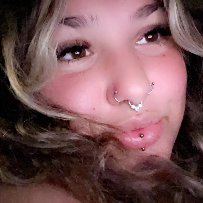 Babysitter in Paxton: Christina