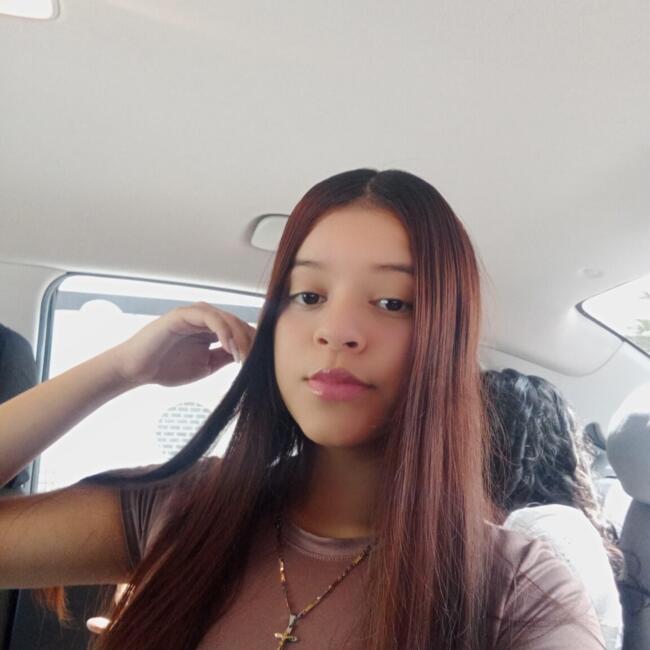 Babysitter in Vista Alegre: Kimberly