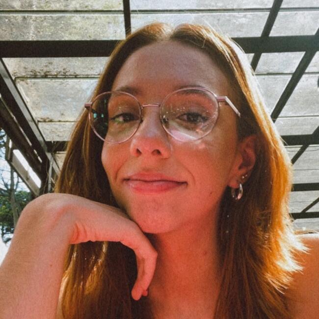 Babá em Porto Alegre: Júlia