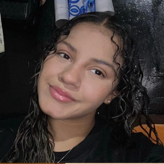 Babá em Dourados: Isabely