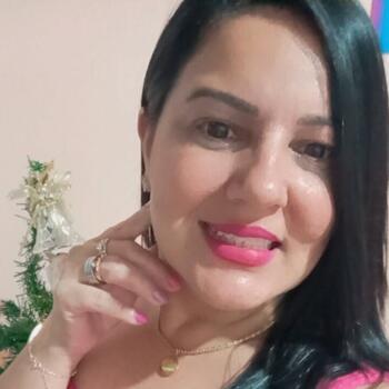 Babysitter in Bauru: Elaine