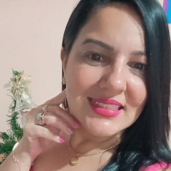 Babysitter in Bauru: Elaine