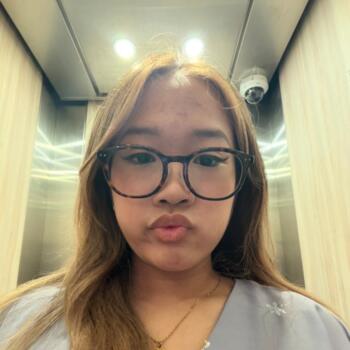 Babysitter Singapore Island: Jess
