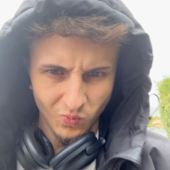 Babysitter in La Rochelle: Ethan