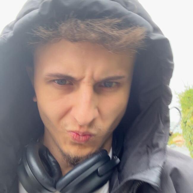 Babysitter in La Rochelle: Ethan