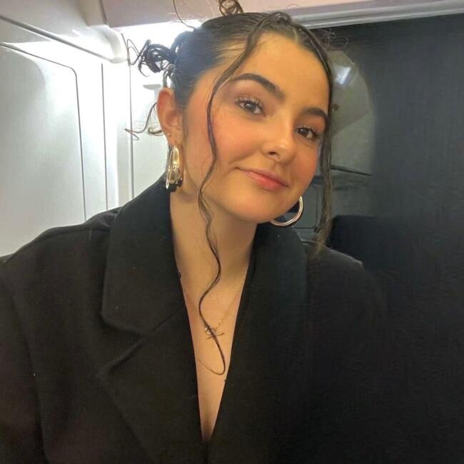 Babysitter in Grasse: Inès