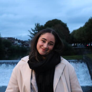 Babysitter in Aurillac: Maelysse