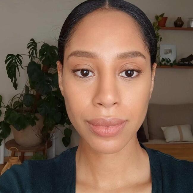 Babysitter in Paris: Lena