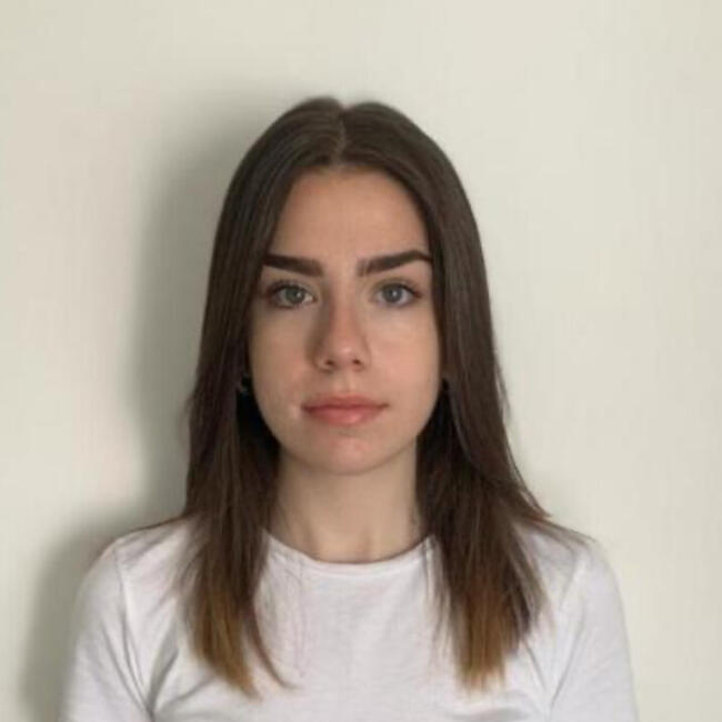 Babysitter a Bastiglia: Michela