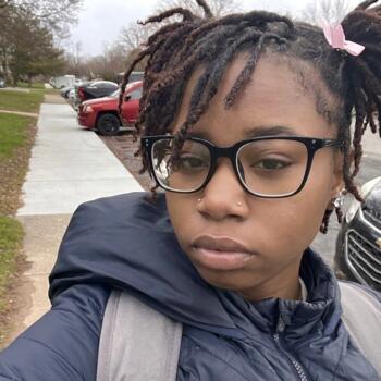 Babysitter in North Chili: Iyana