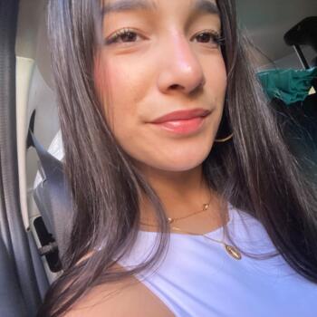 Babysitter in Toledo: Yasmin