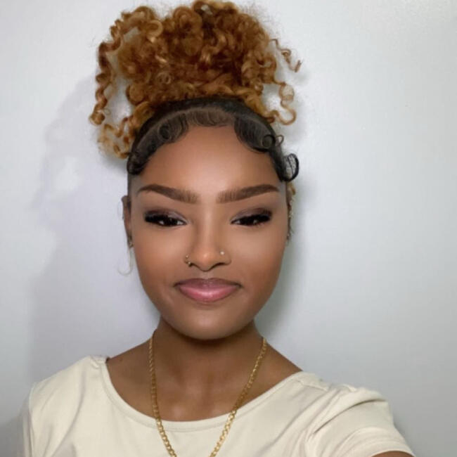 Babysitter in Manchester: Msgana