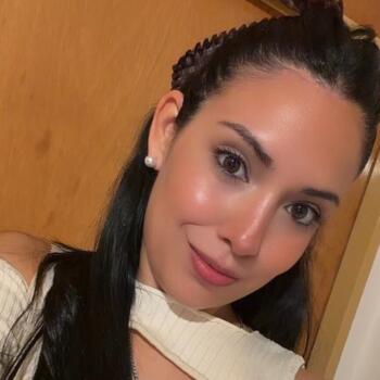 Babysitter in Rosario: Brenda