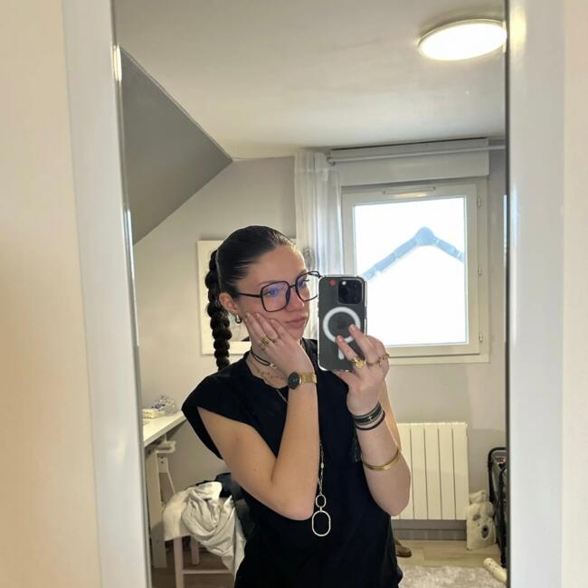 Babysitter in Sébazac-Concourès: Carla