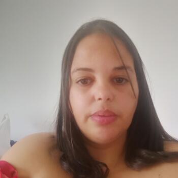 Babá Feira de Santana: Fernanda