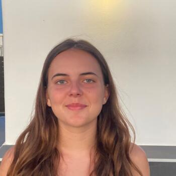 Babysitter in Bordeaux: Camille