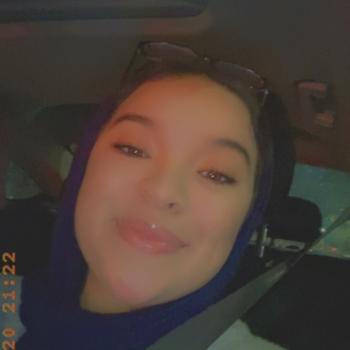 Babysitter in Seattle: Hajar