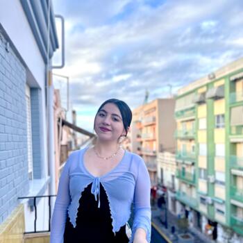 Nanny Aldaia: Yunuen Montserrat