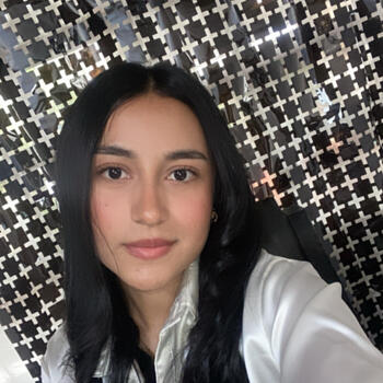 Babysitter in Pereira: Mariana