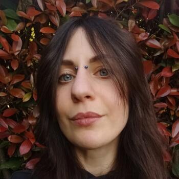 Babysitter in Manchester: Arianna