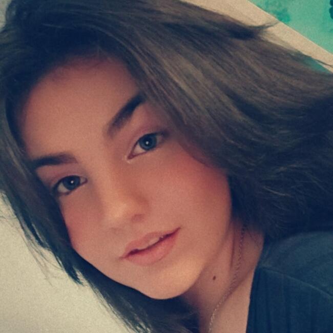 Babysitter in Farciennes: Kasandra