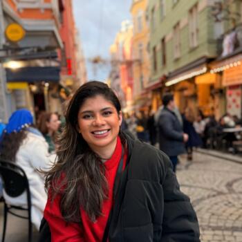 وظيفة جليسة أطفال في الرياض: فرص عمل كجليسة أطفال Faiza