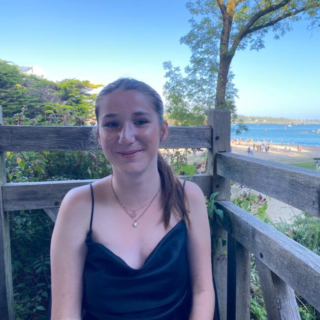 Babysitter in Champcevinel: Lou Anne